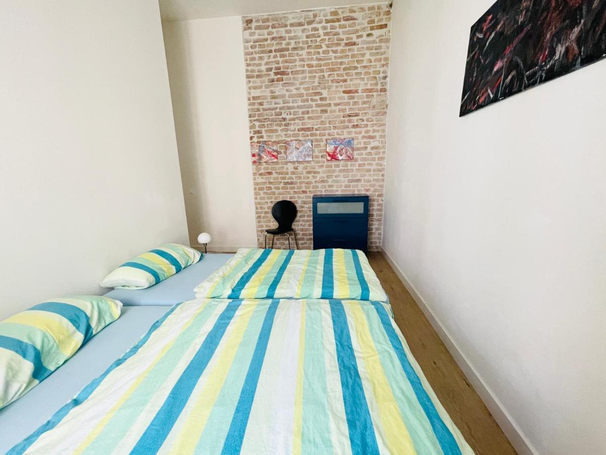 Zentrale Ruhige Ferienwohnung In Berlín Exterior foto