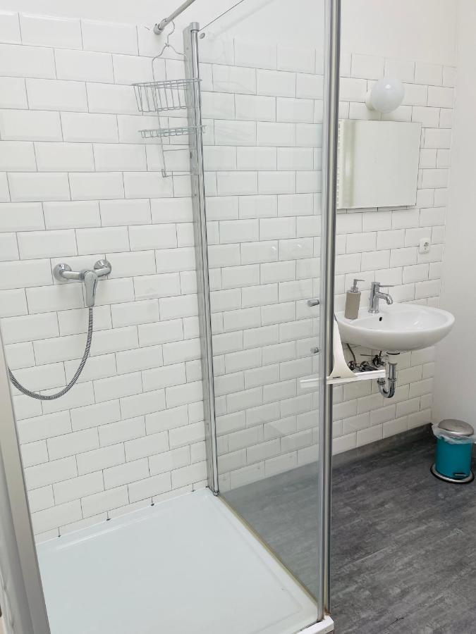 Zentrale Ruhige Ferienwohnung In Berlín Exterior foto
